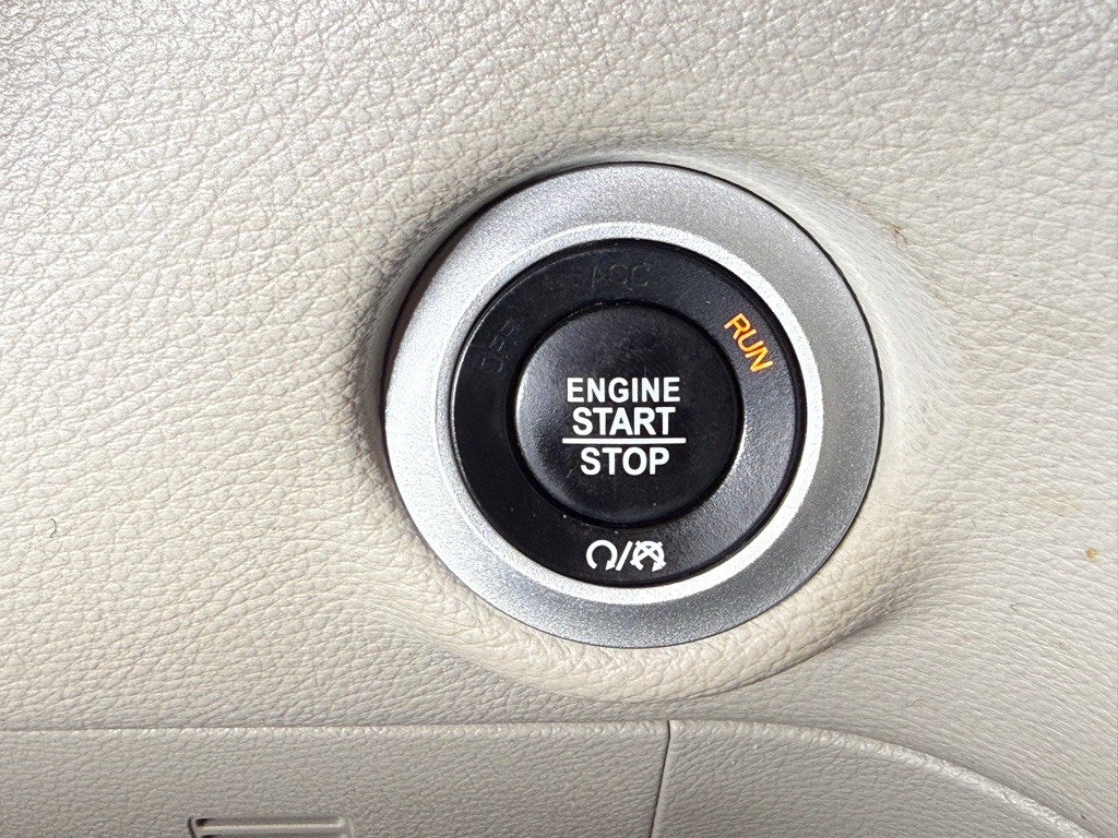 2017 Chrysler Pacifica Image 22