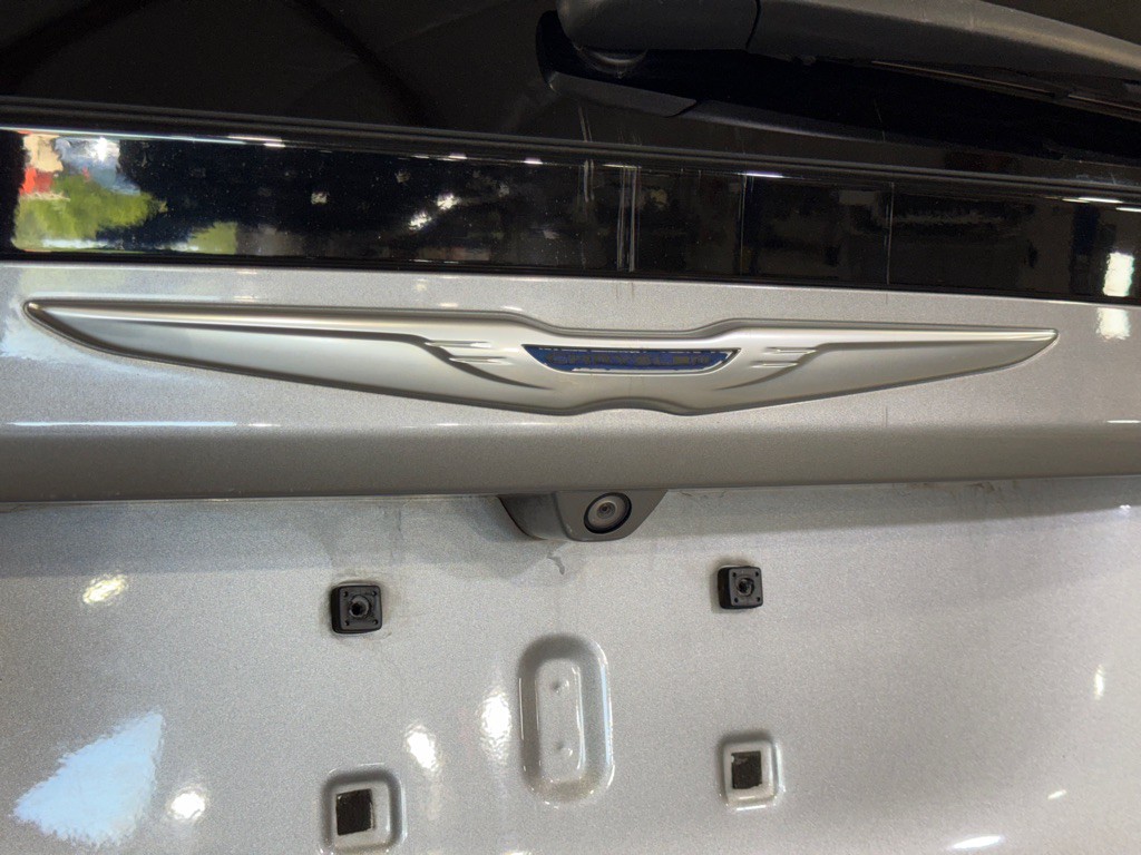 2017 Chrysler Pacifica Image 41