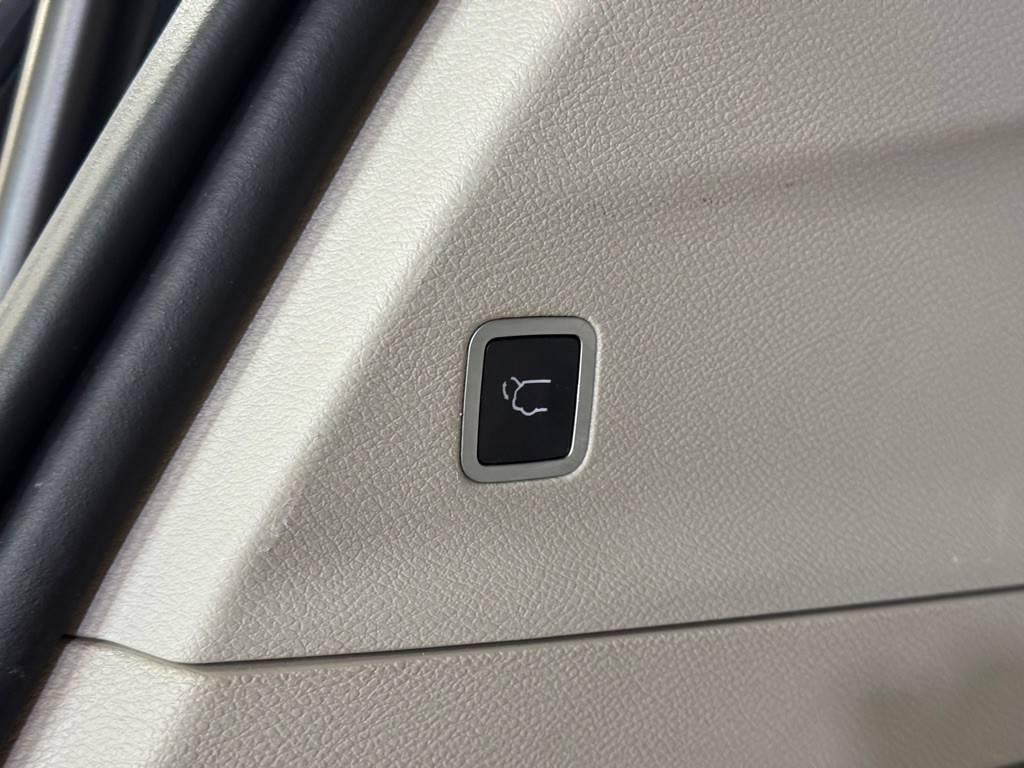 2017 Chrysler Pacifica Image 44