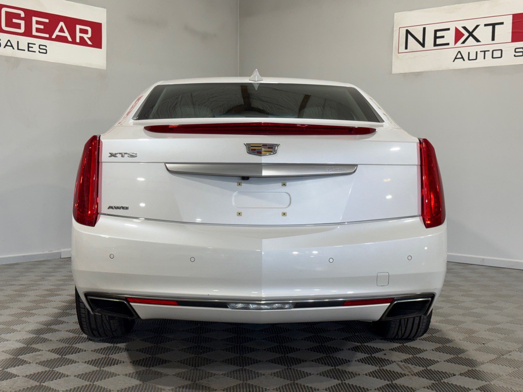 2017 Cadillac XTS Image 9