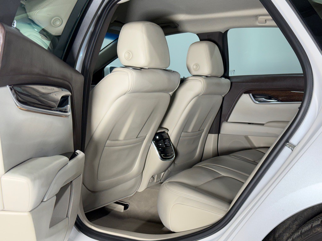 2017 Cadillac XTS Image 12