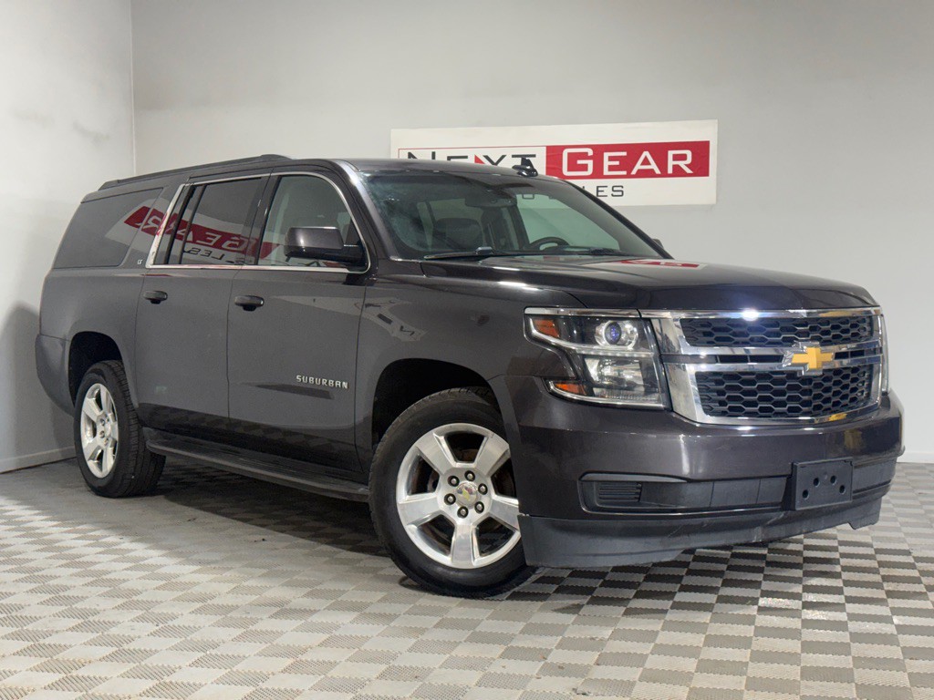 2016 Chevrolet Suburban Image 1