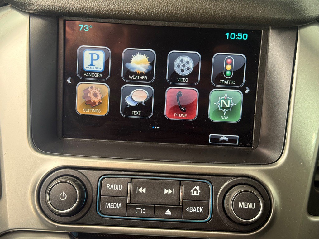 2016 Chevrolet Suburban Image 17