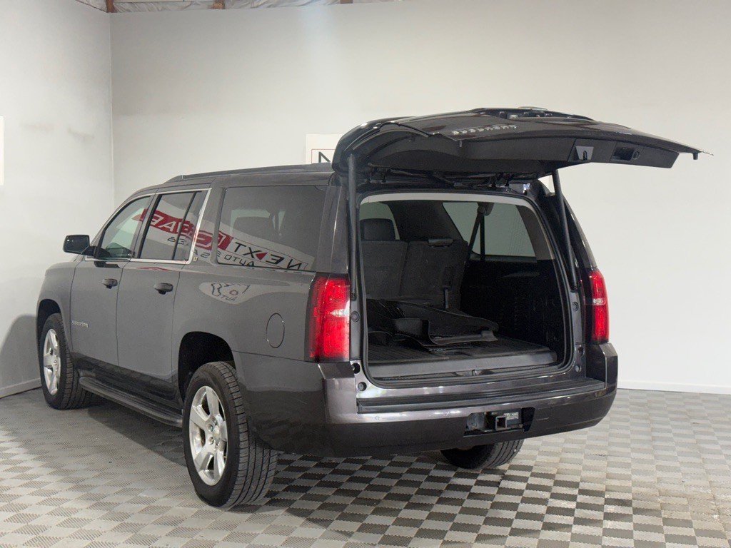 2016 Chevrolet Suburban Image 38