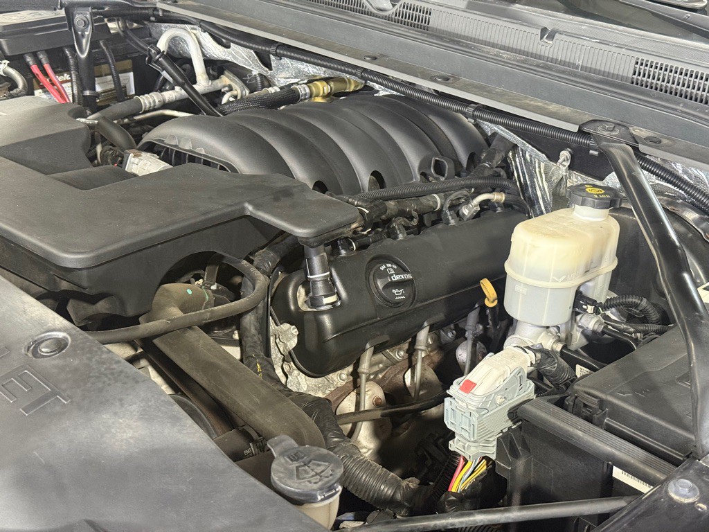 2016 Chevrolet Suburban Image 42