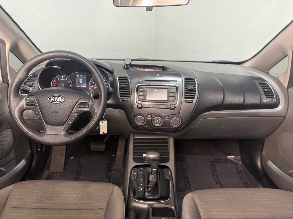 2017 Kia Forte Image 11