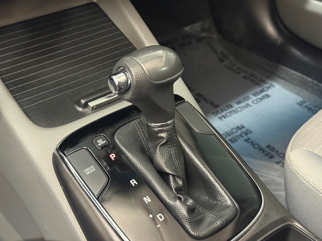 2017 Kia Forte Image 17