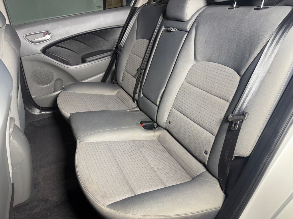 2017 Kia Forte Image 22