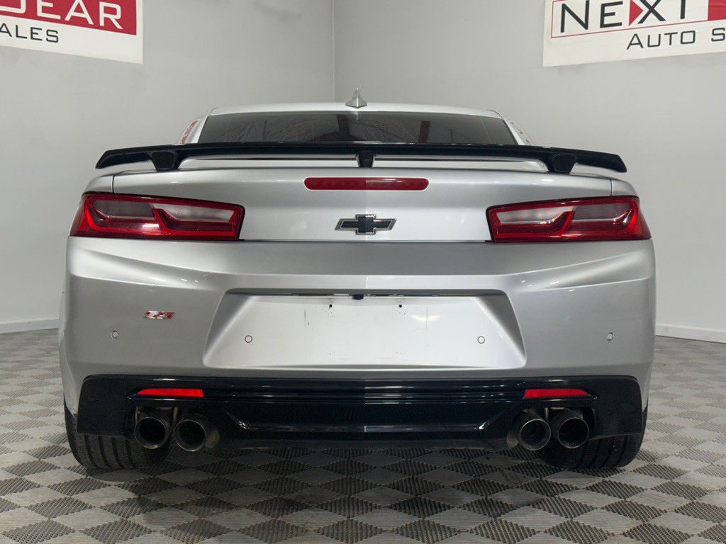 2016 Chevrolet Camaro Image 9