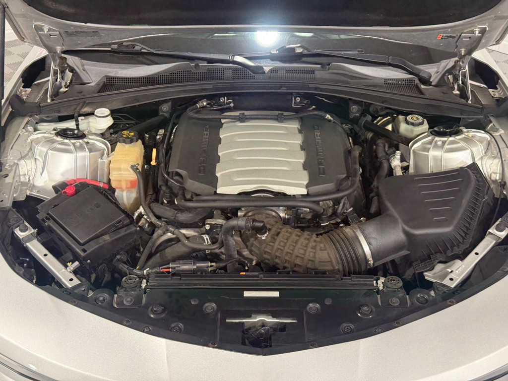 2016 Chevrolet Camaro Image 11