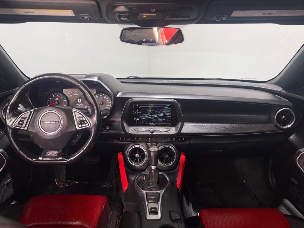 2016 Chevrolet Camaro Image 13