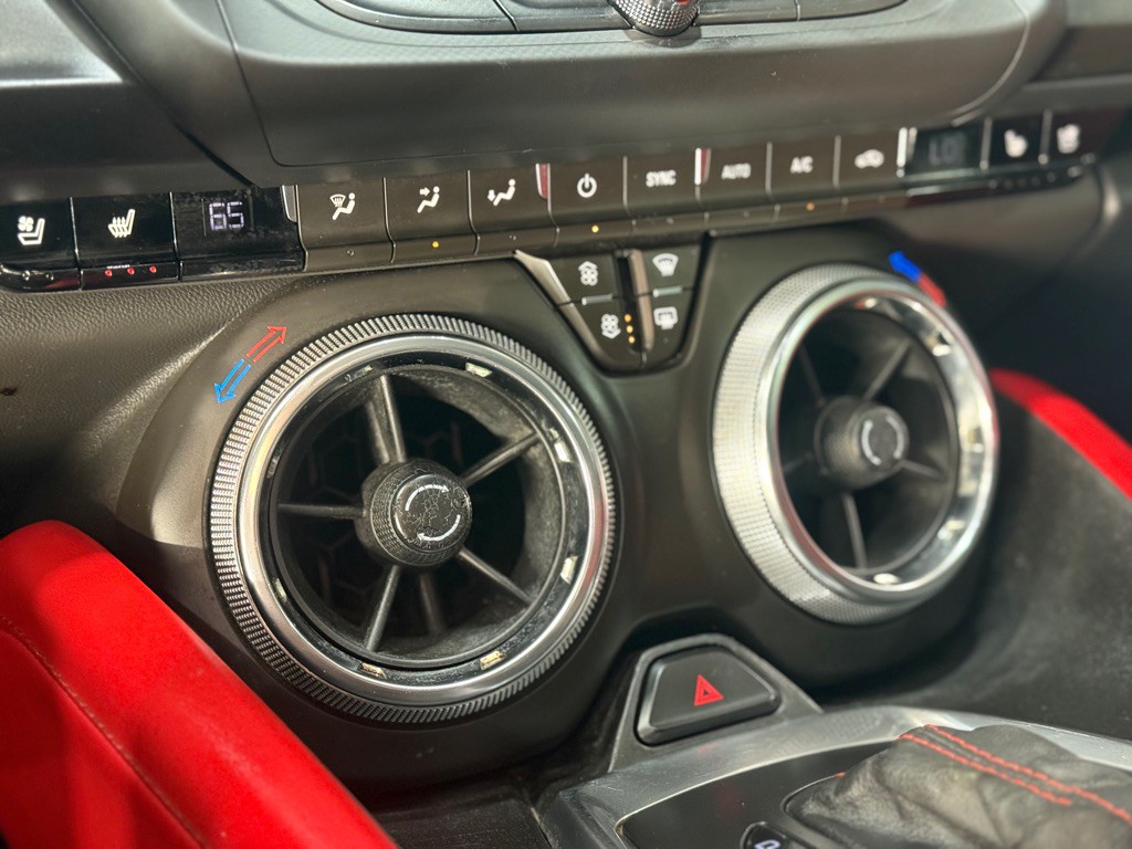 2016 Chevrolet Camaro Image 18