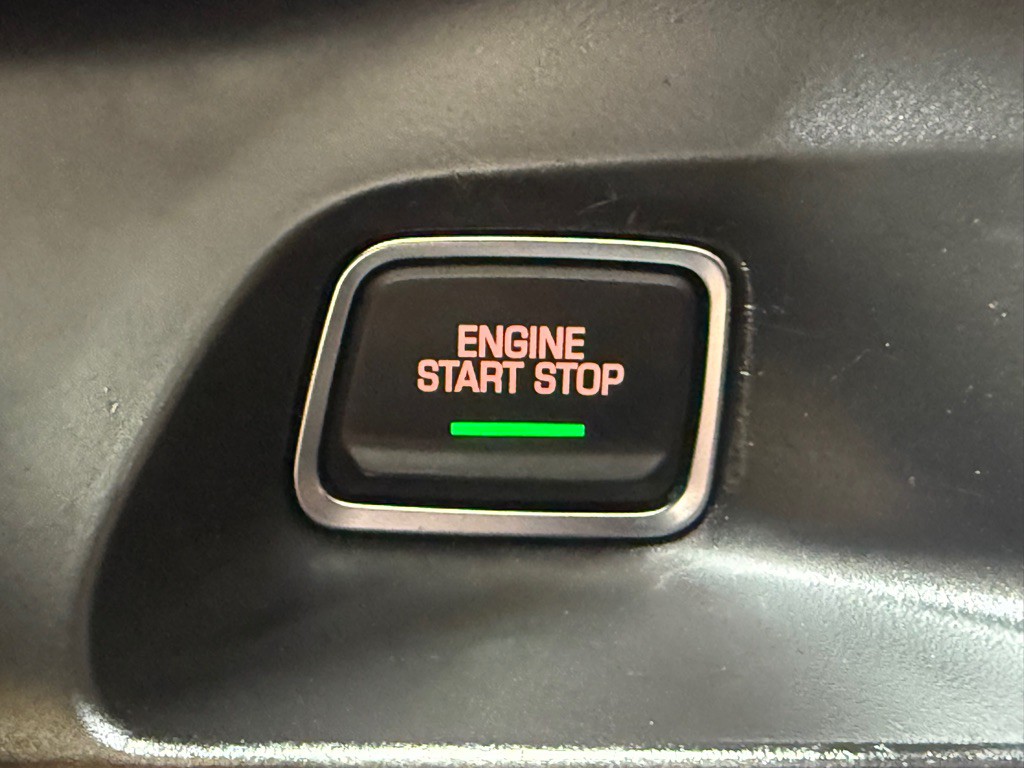 2016 Chevrolet Camaro Image 21