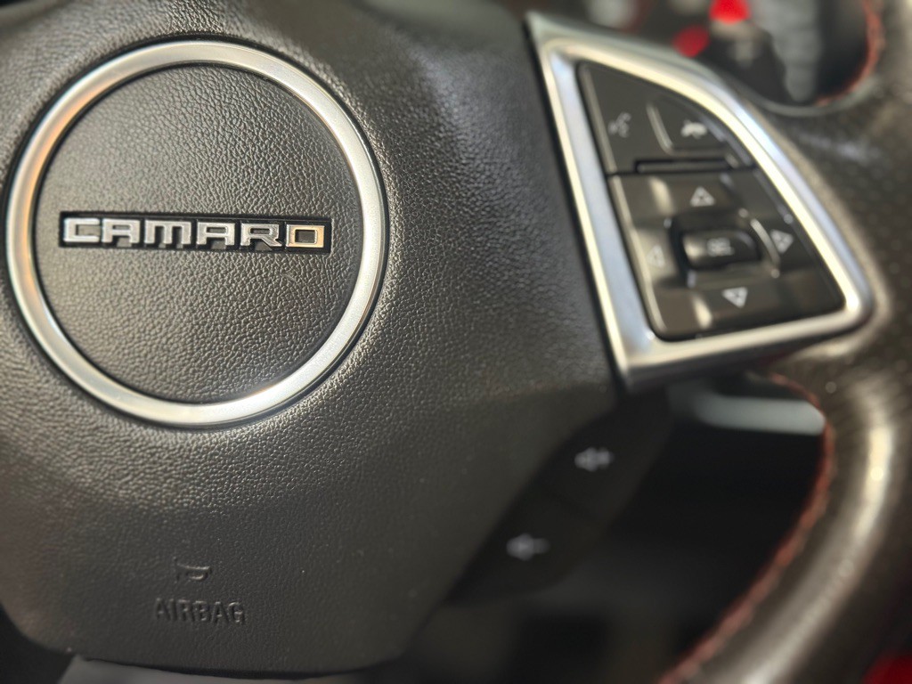 2016 Chevrolet Camaro Image 32