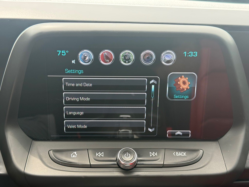 2016 Chevrolet Camaro Image 38