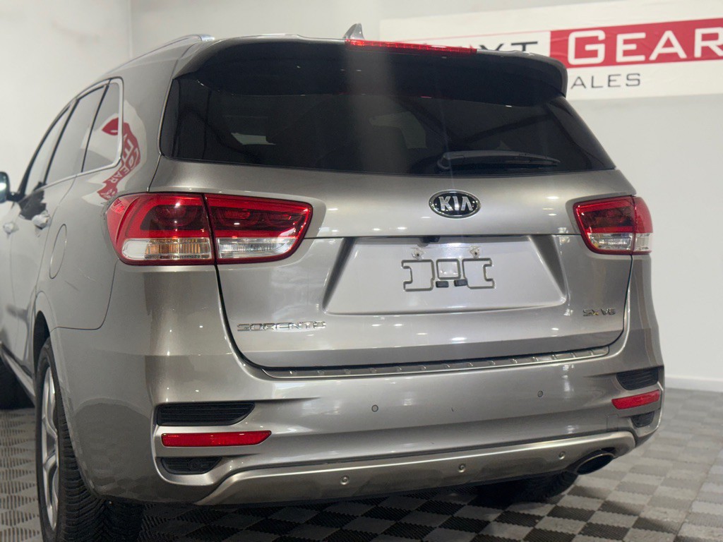2016 Kia Sorento Image 8
