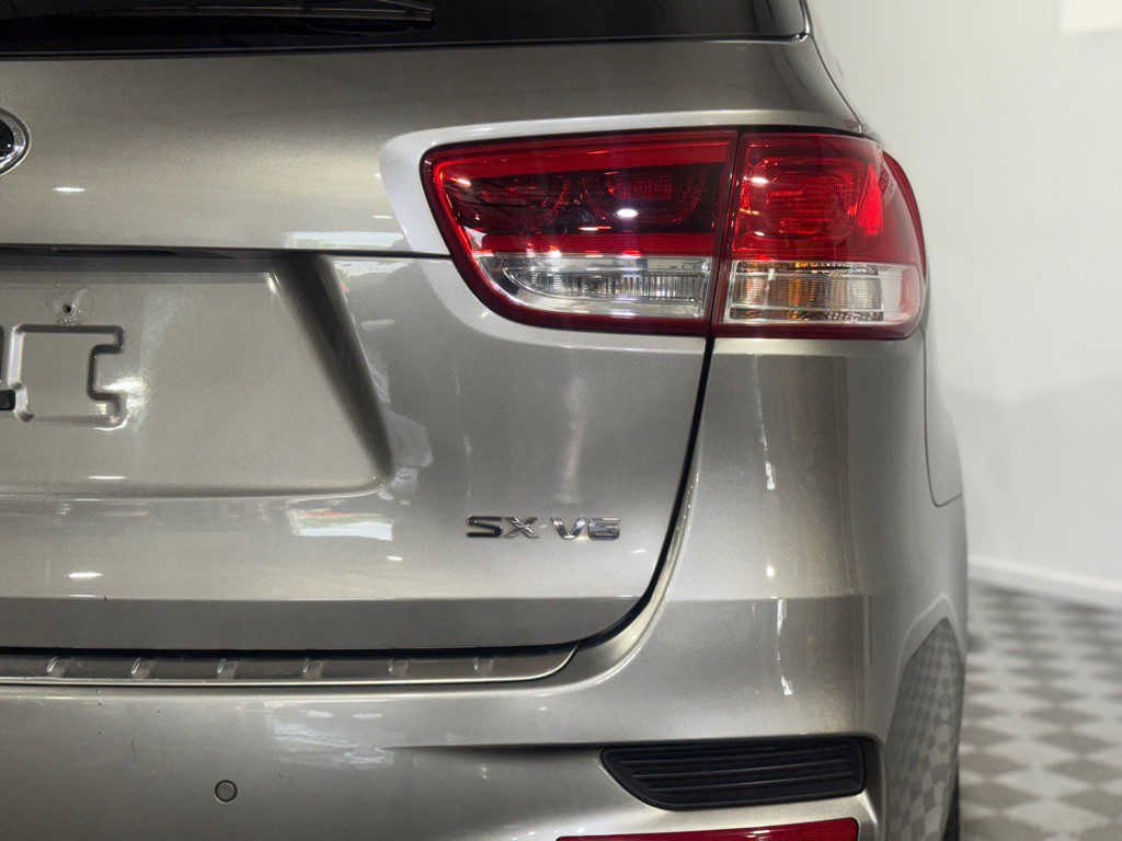 2016 Kia Sorento Image 11