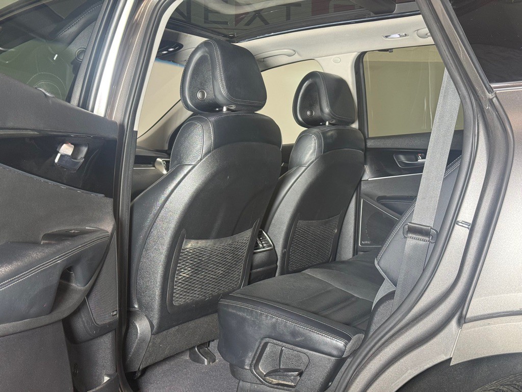2016 Kia Sorento Image 13