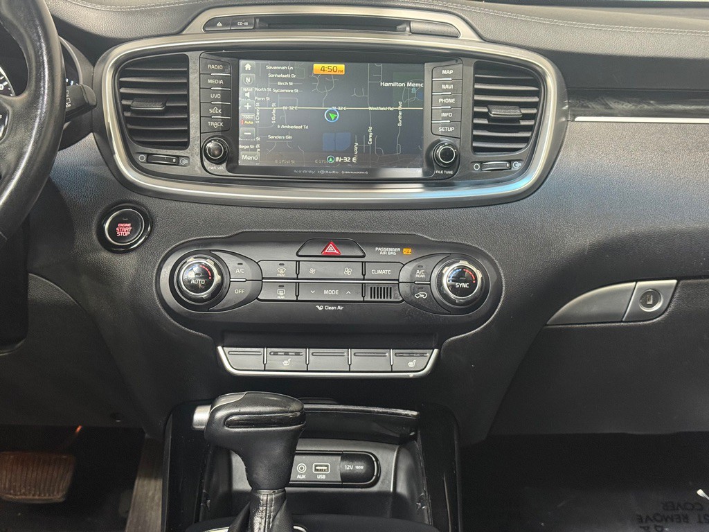 2016 Kia Sorento Image 17