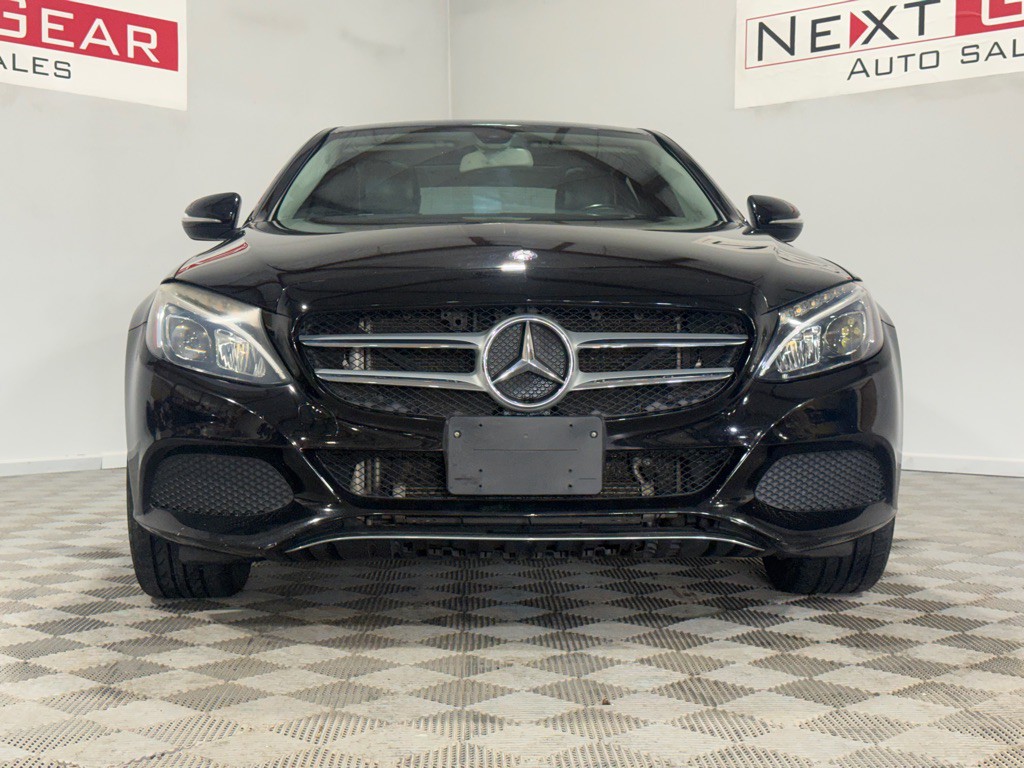 2015 Mercedes-Benz C-Class Image 3