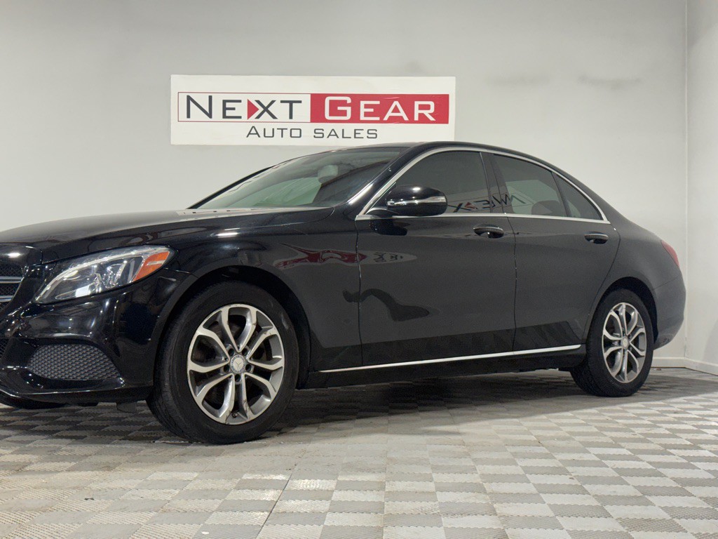 2015 Mercedes-Benz C-Class Image 4