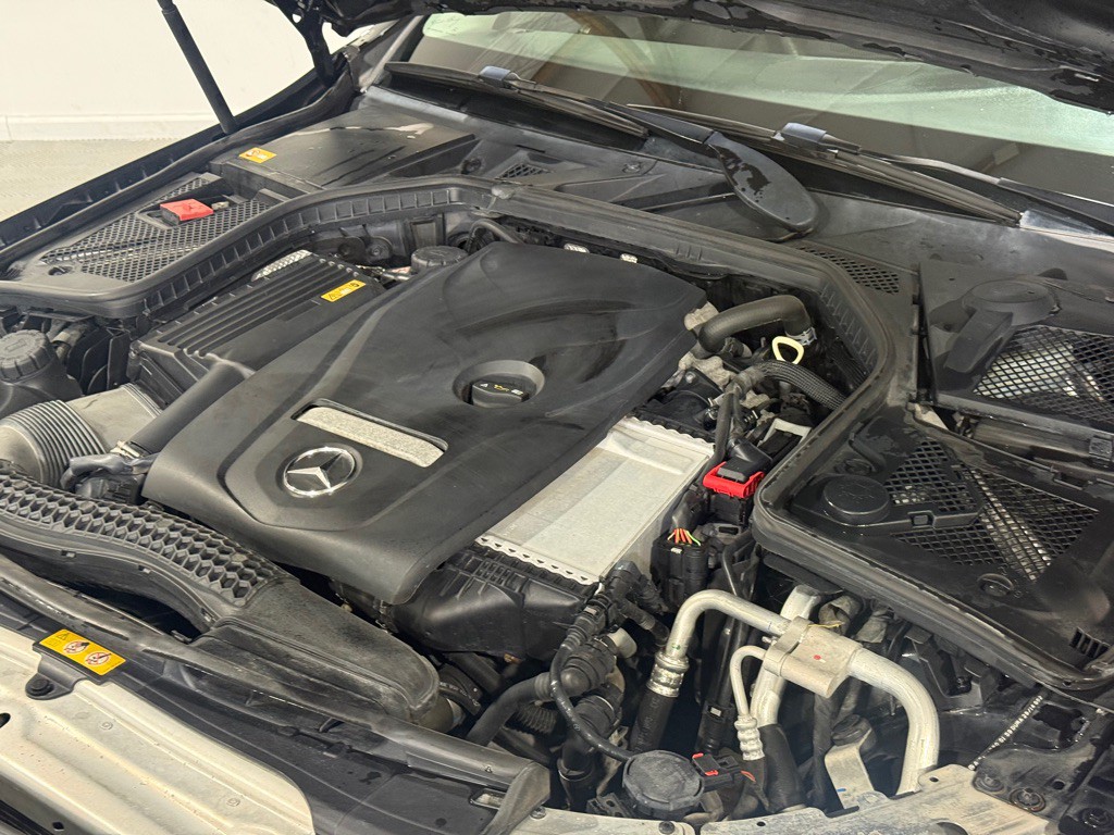2015 Mercedes-Benz C-Class Image 7