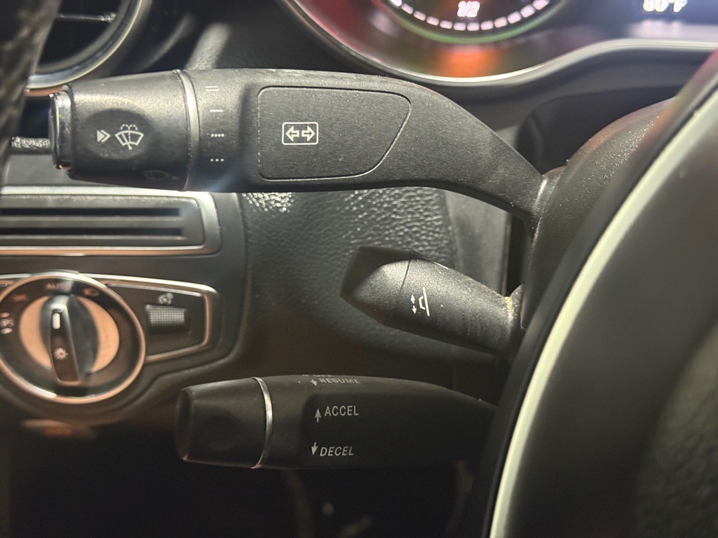 2015 Mercedes-Benz C-Class Image 11