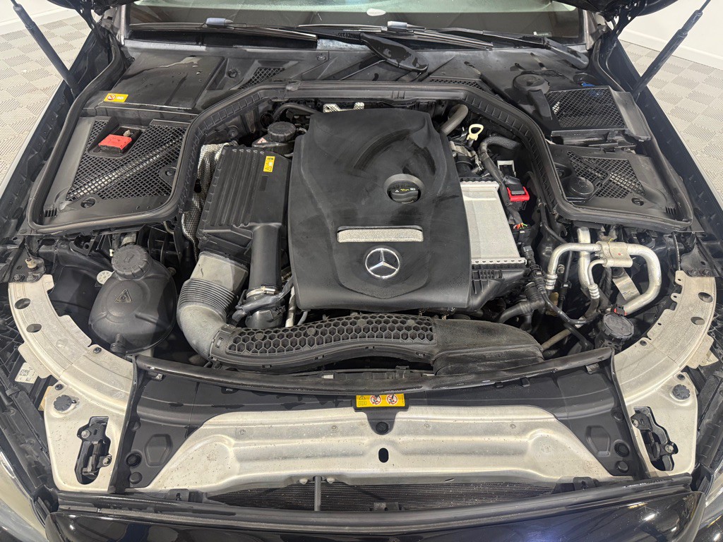 2015 Mercedes-Benz C-Class Image 13