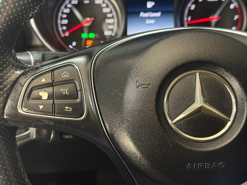 2015 Mercedes-Benz C-Class Image 27
