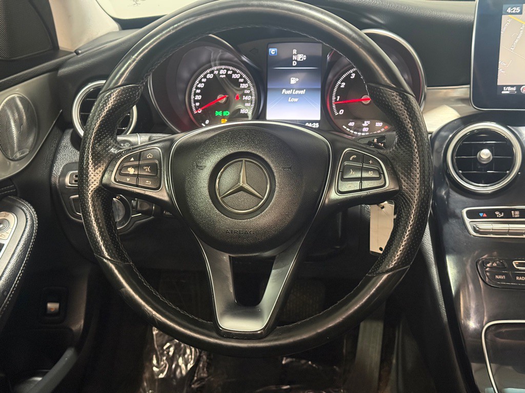 2015 Mercedes-Benz C-Class Image 29