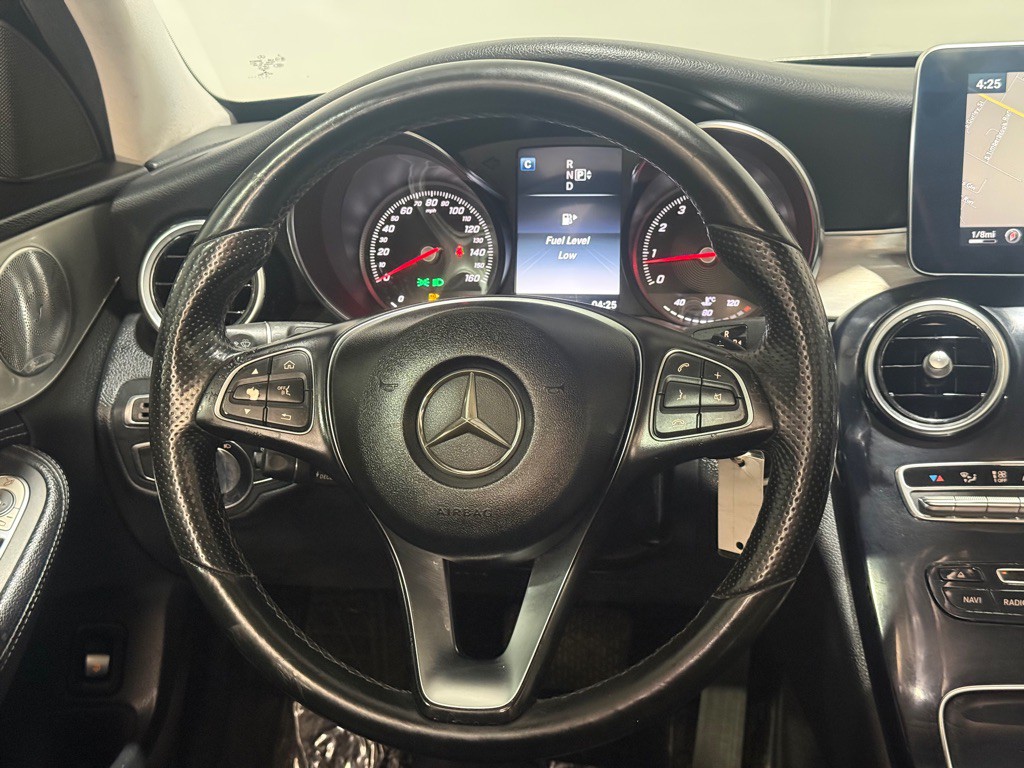 2015 Mercedes-Benz C-Class Image 30