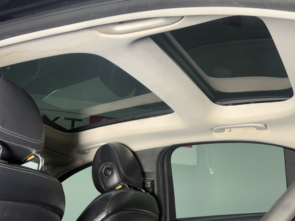 2015 Mercedes-Benz C-Class Image 43