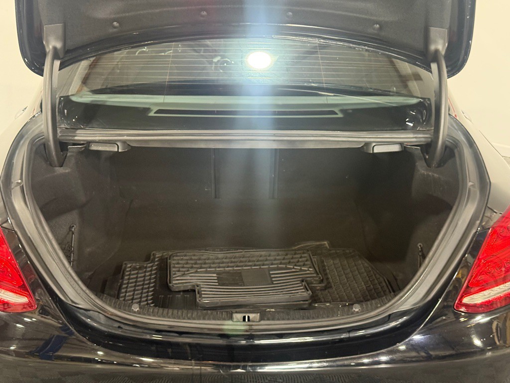 2015 Mercedes-Benz C-Class Image 45