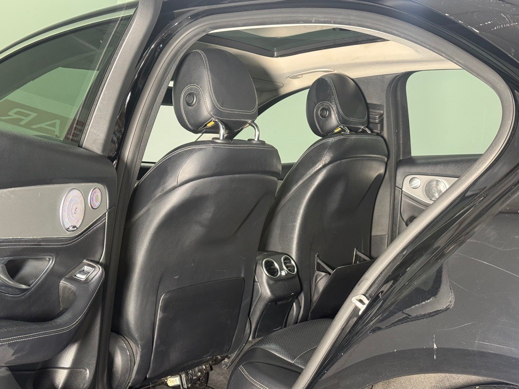 2015 Mercedes-Benz C-Class Image 46
