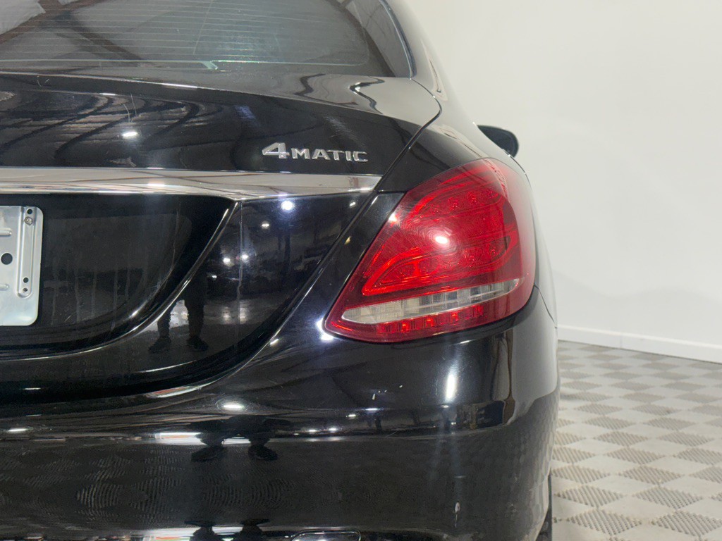 2015 Mercedes-Benz C-Class Image 48