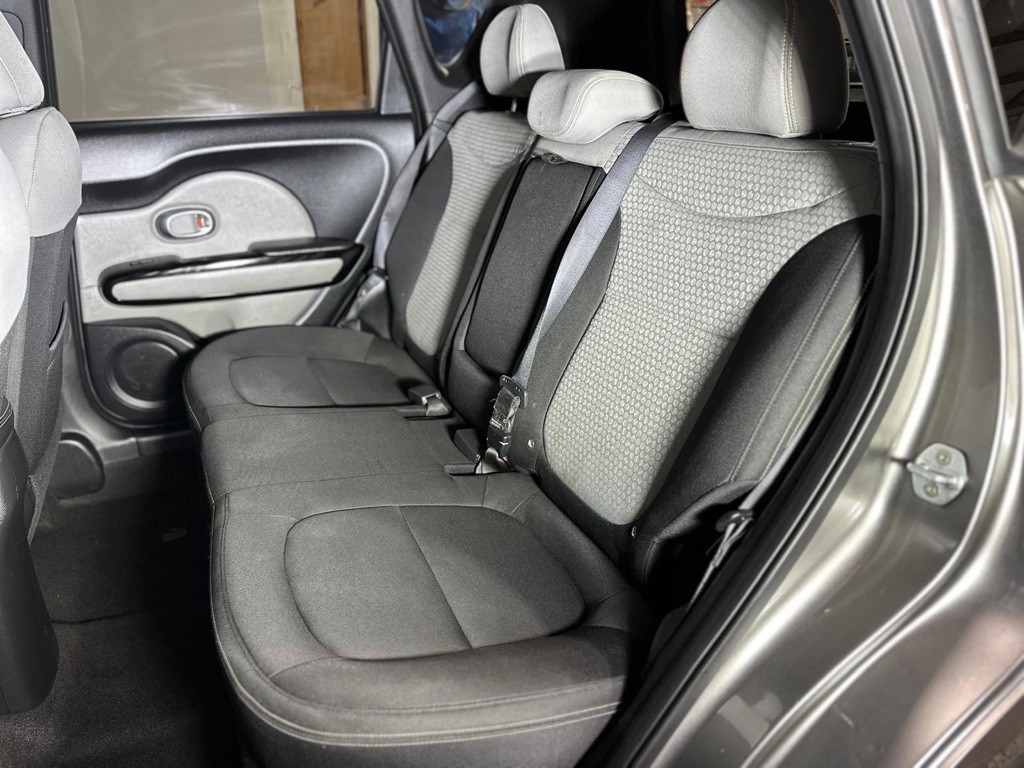 2016 Kia Soul Image 15