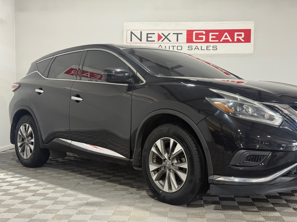 2018 Nissan Murano Image 2