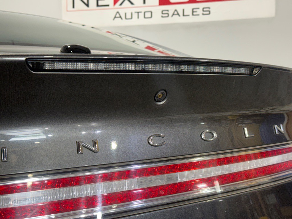 2017 Lincoln MKZ Image 9
