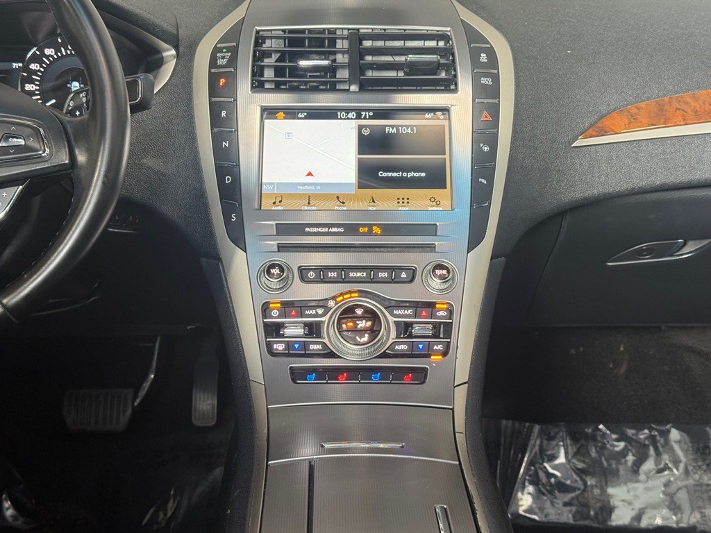 2017 Lincoln MKZ Image 17
