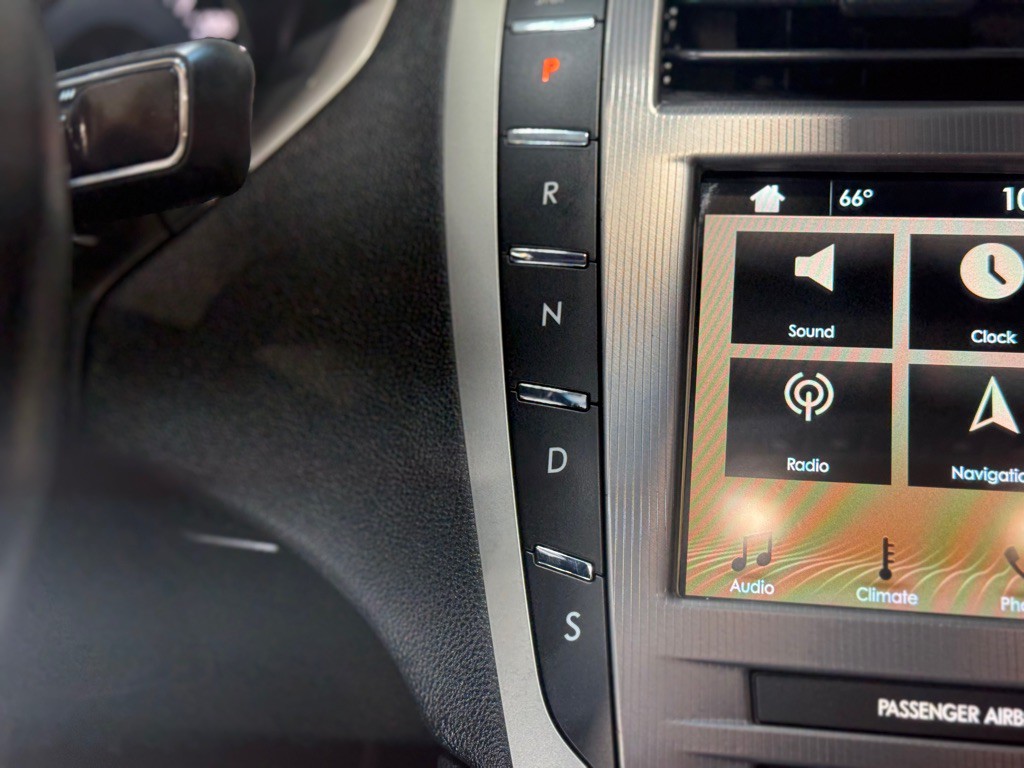 2017 Lincoln MKZ Image 20