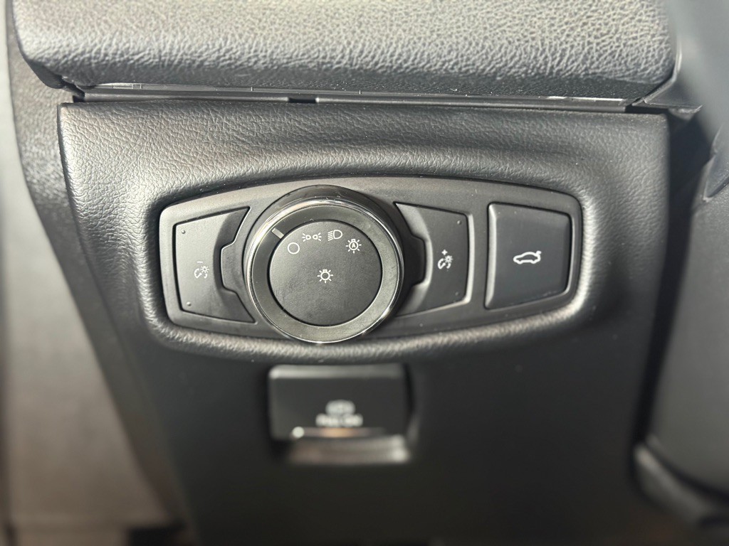 2017 Lincoln MKZ Image 37