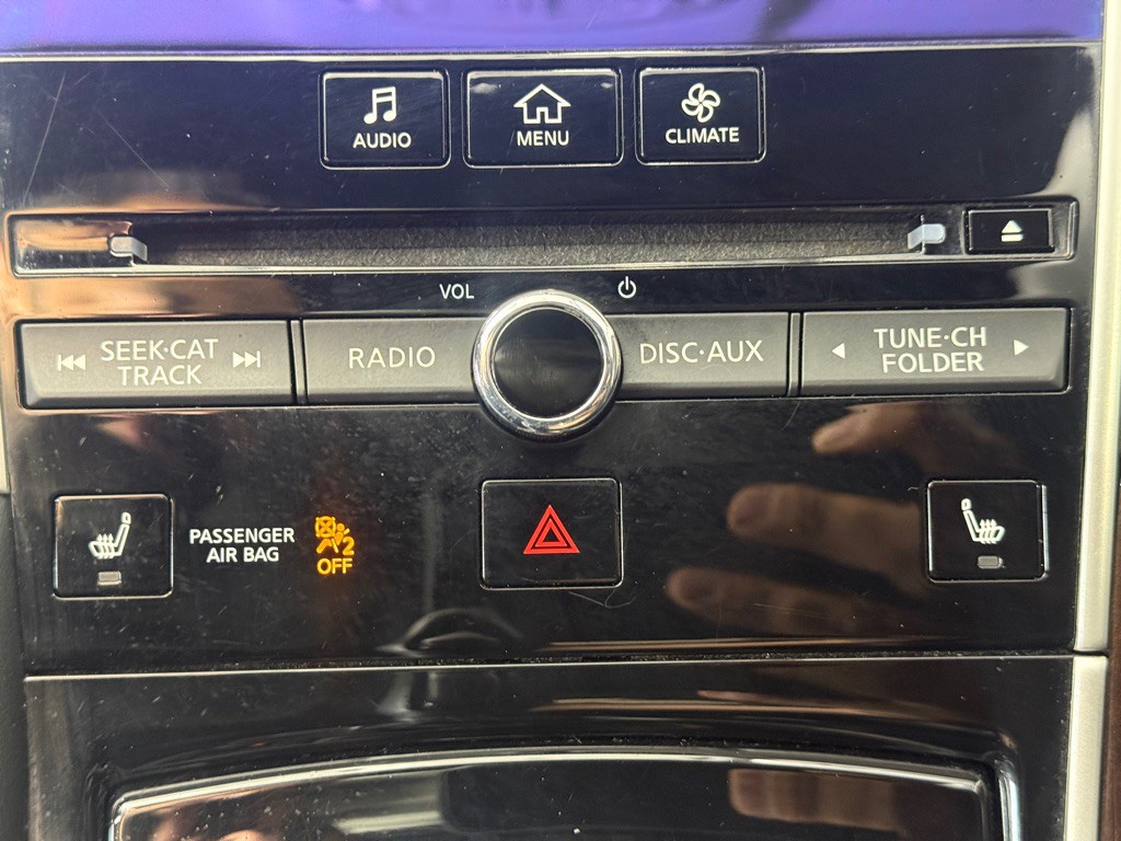2014 INFINITI Q50 Image 17