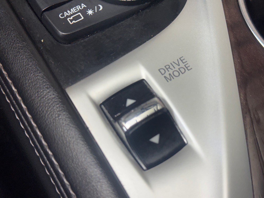 2014 INFINITI Q50 Image 20