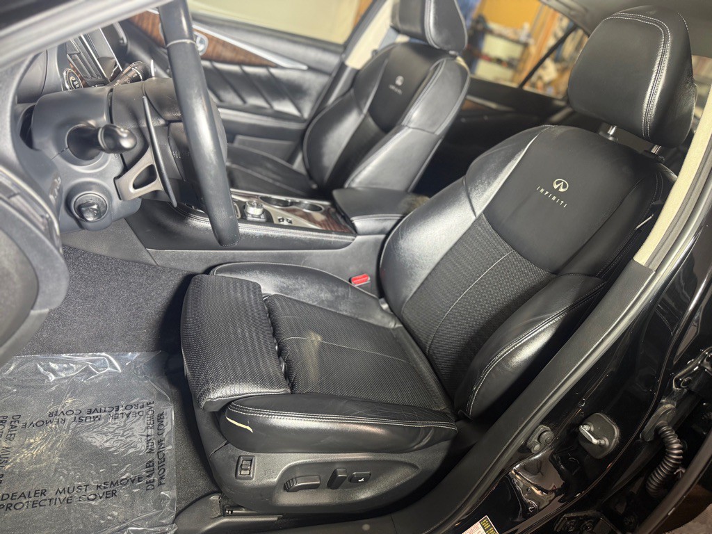 2014 INFINITI Q50 Image 30