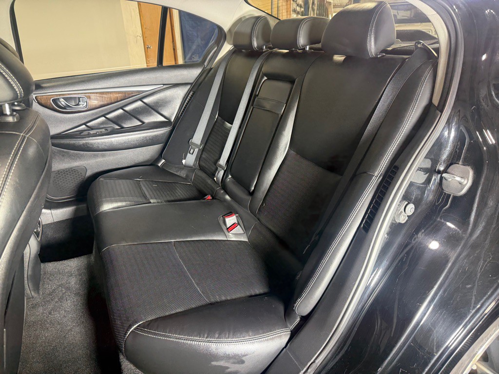 2014 INFINITI Q50 Image 31