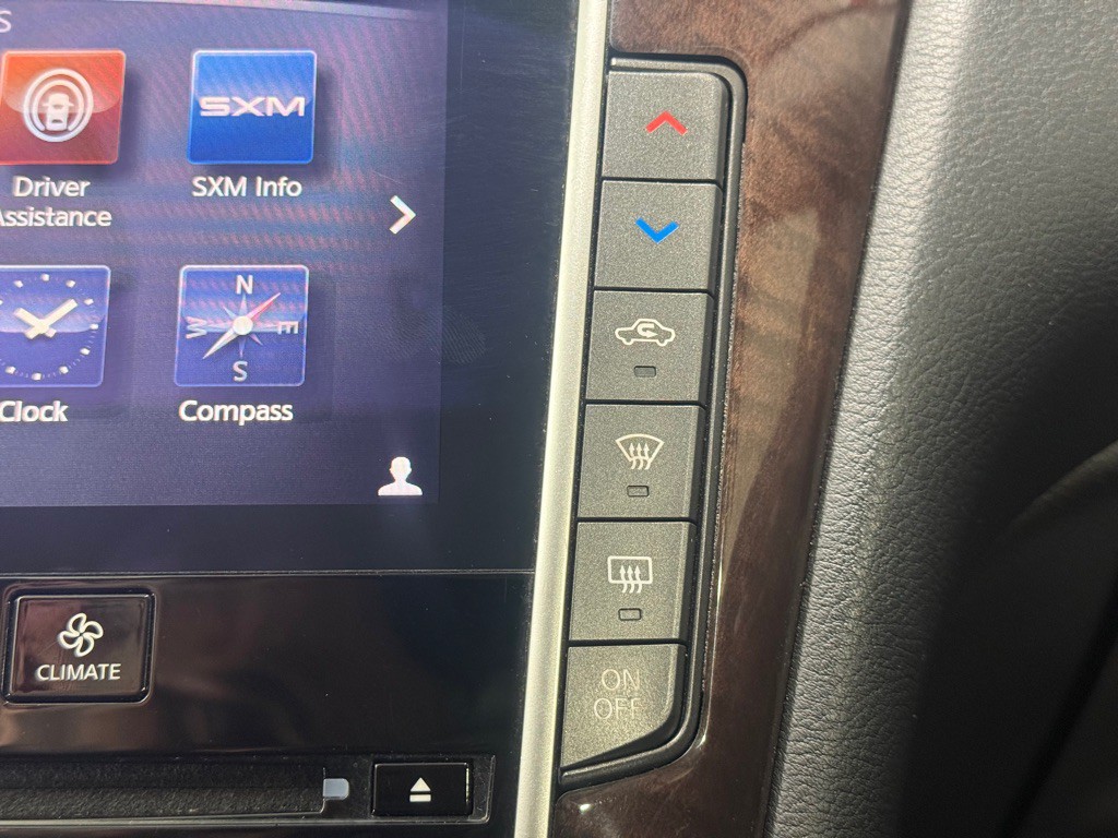 2014 INFINITI Q50 Image 39