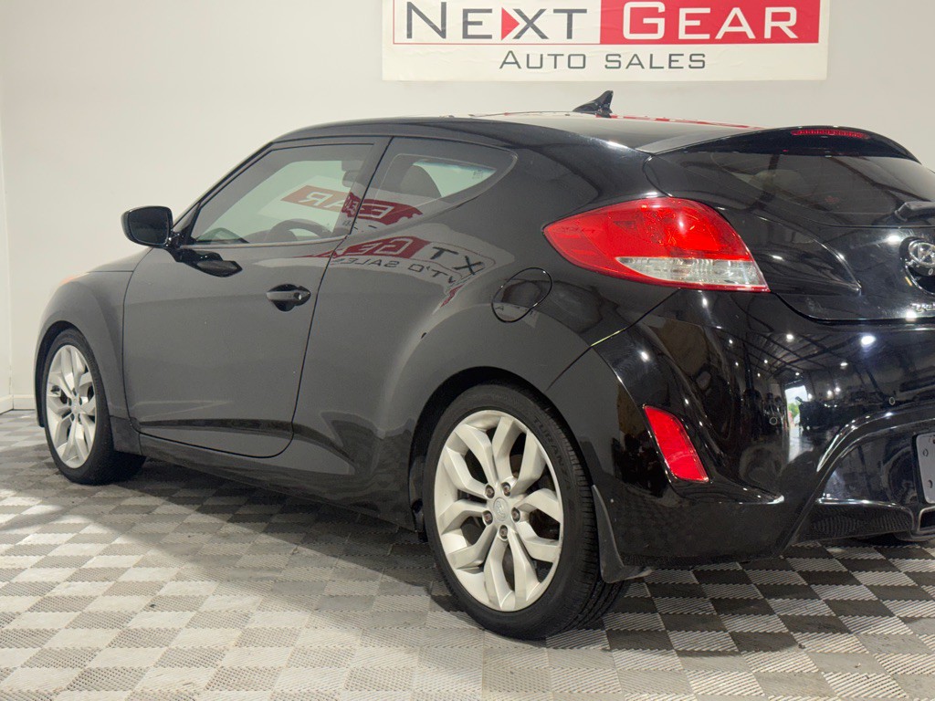 2012 Hyundai Veloster Image 7