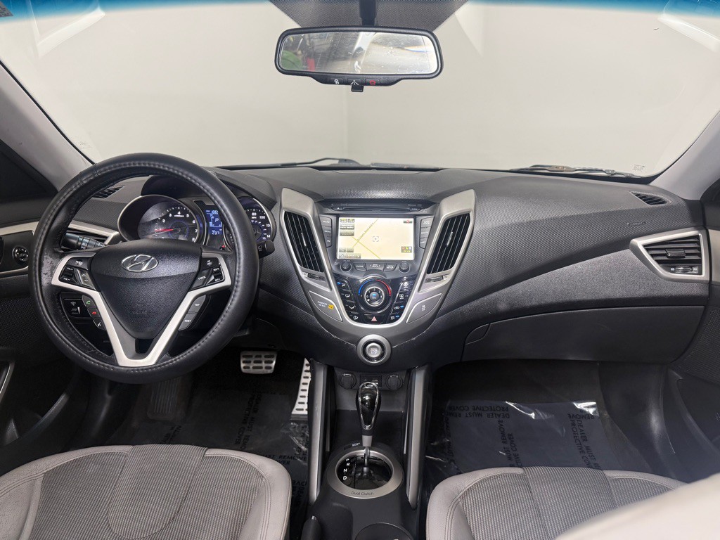 2012 Hyundai Veloster Image 11