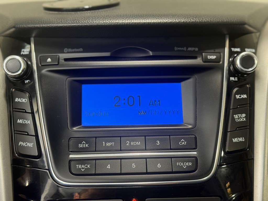 2017 Hyundai Elantra Image 16