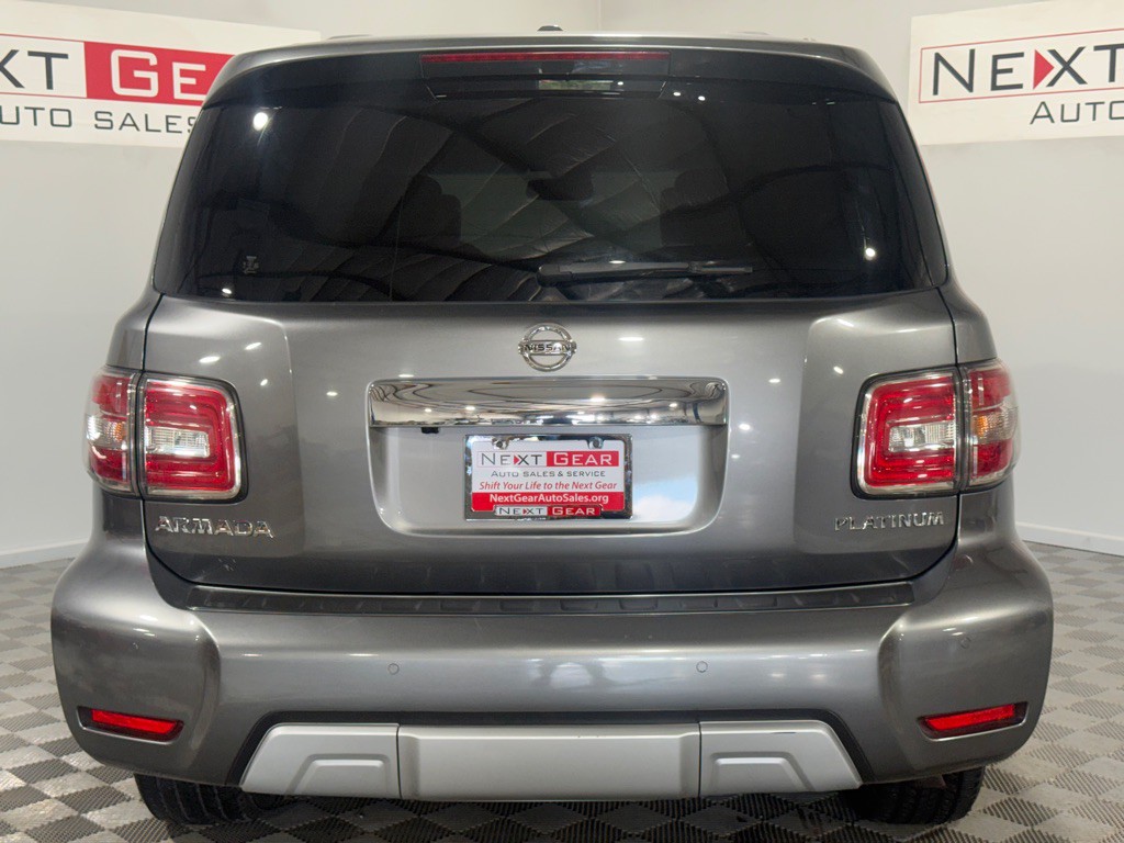 2017 Nissan Armada Image 9